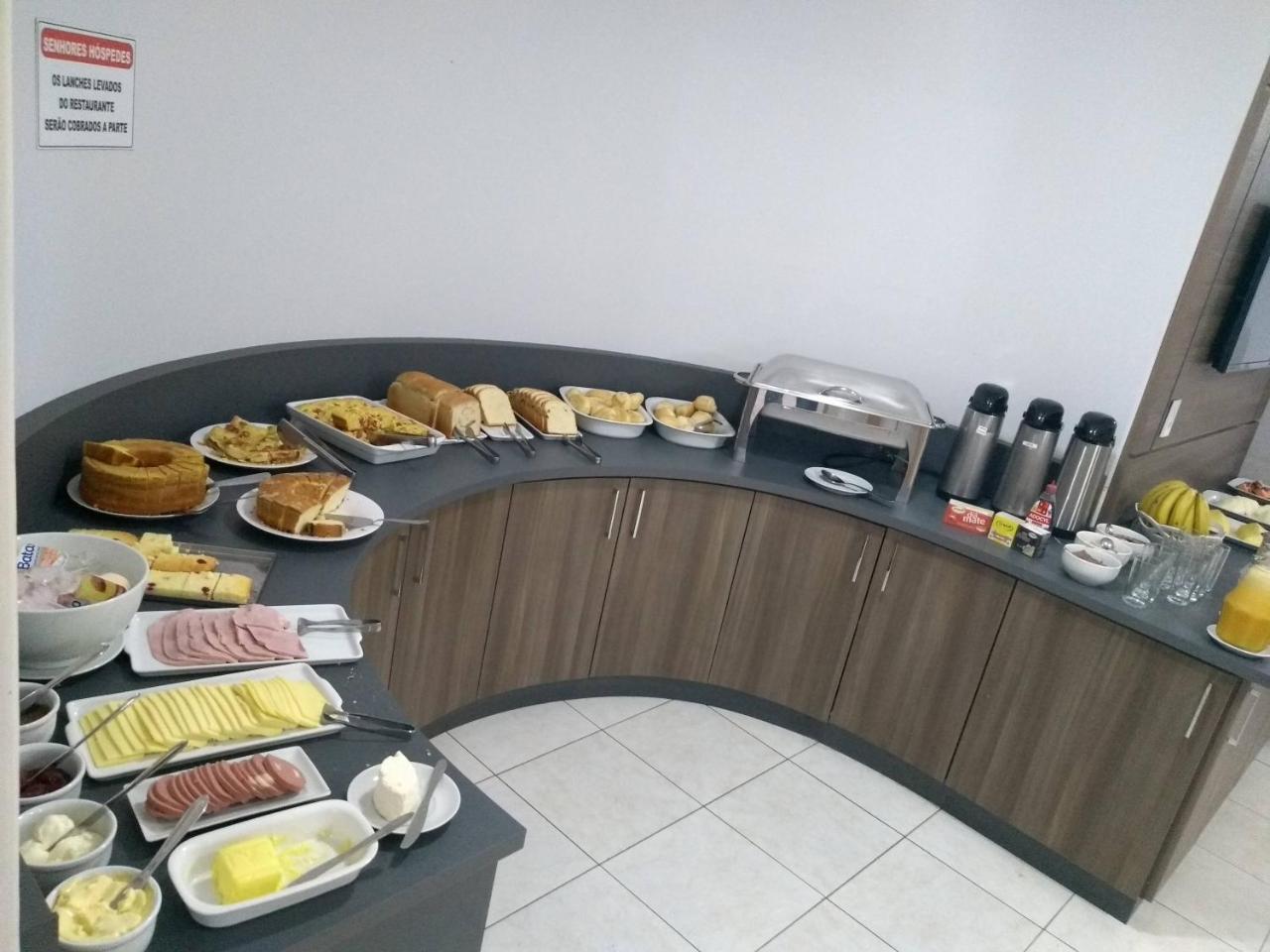 Hotel Mariluz Telêmaco Borba Eksteriør billede